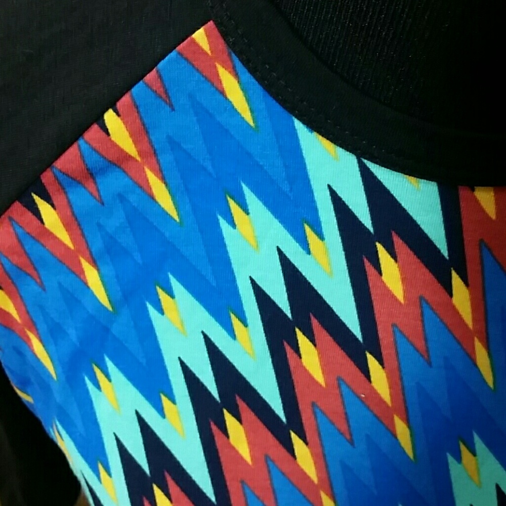 Lularoe Randy Shirt - Picture 2 of 5